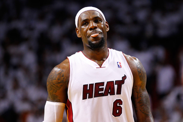 Lebron James Blows Wide Open Dunk Against Bobcats