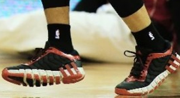 Jeremy Lin Debuts adidas Crazyquick 2 Low