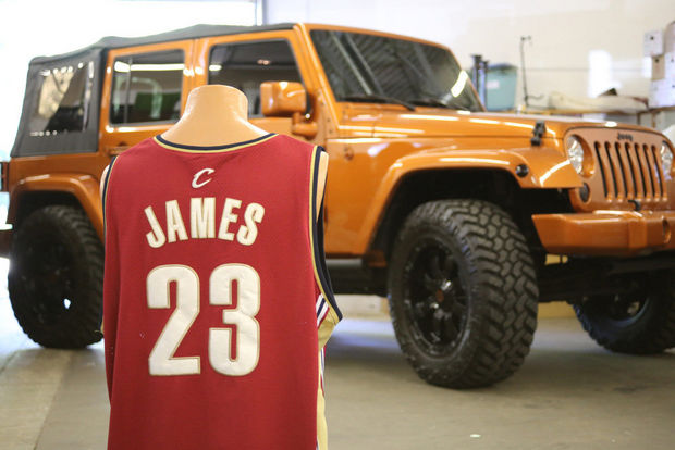 Pics: Lebron James’ Customized Jeep Wrangler for Auction With Rookie Jersey