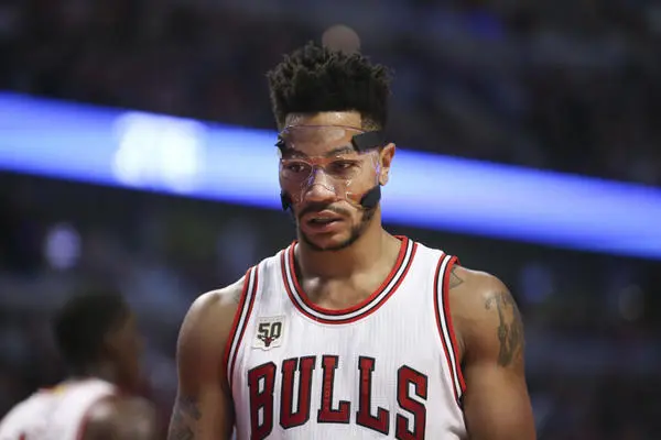 Derrick Rose Mask