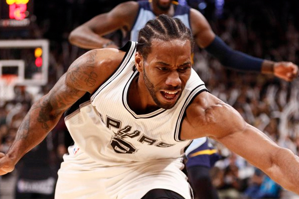 Toronto Raptors Now Vegas Favorites to Trade for Kawhi Leonard (Seriously)